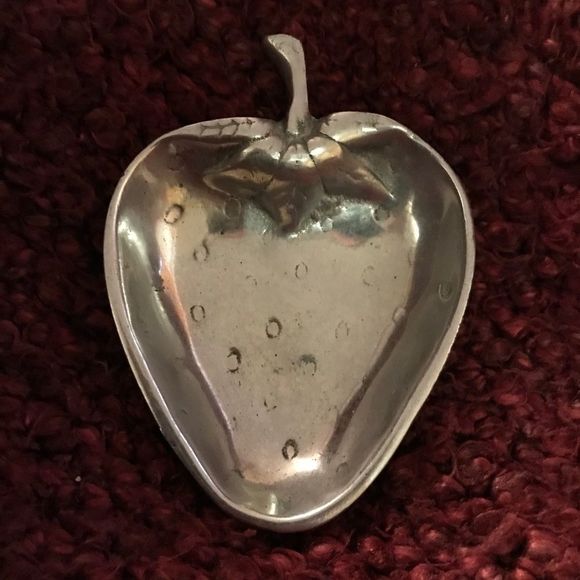 Arte Giancarlo Vintage Pewter Strawberry Dish - Picture 2 of 6